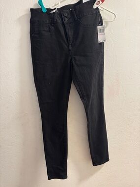 NWT Seven7 Women’s Skinny Black Jeans